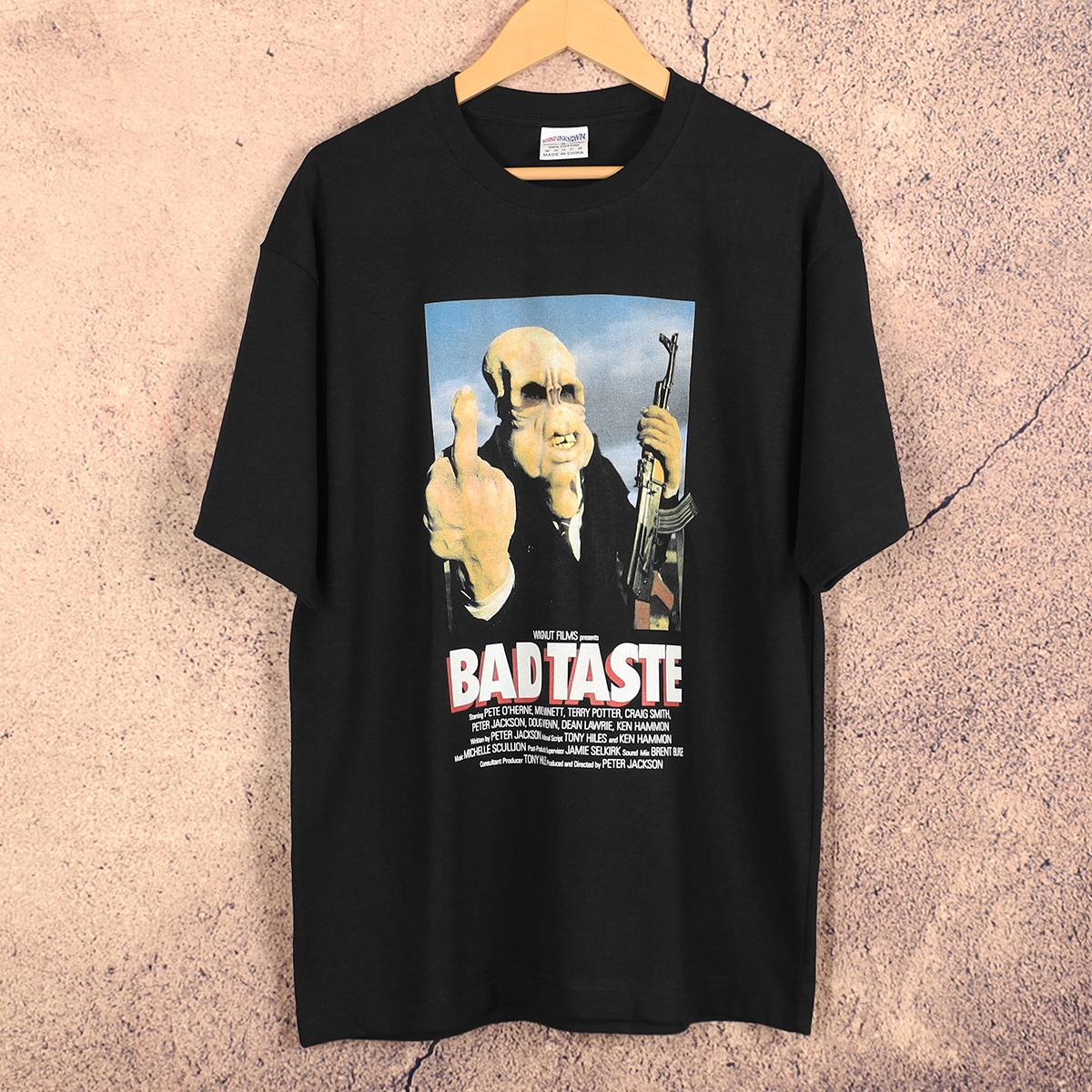 Bad Taste T Shirt 80S Cult B-M - огляд і ціна Men'S Fashion From The 80S
